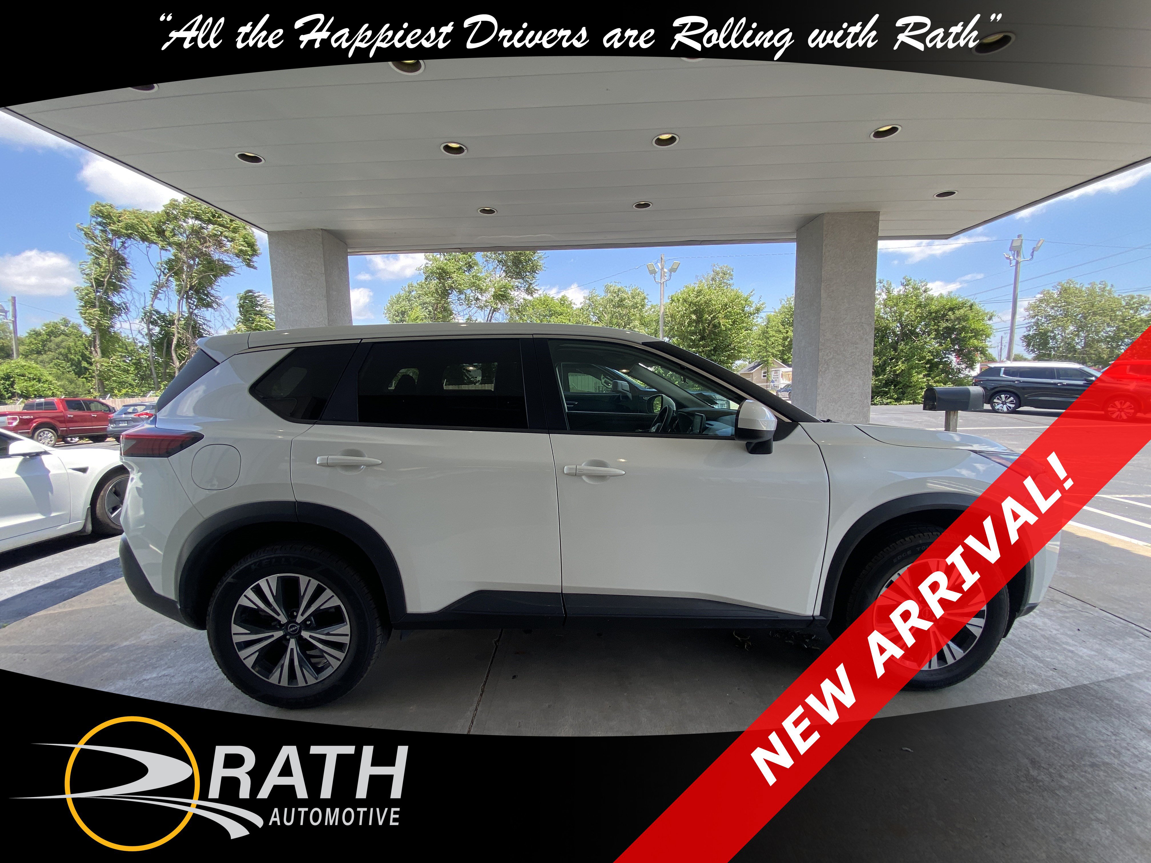 Used 2023 Nissan Rogue SV FWD image 7