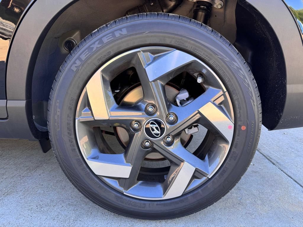 New 2026 Hyundai Venue SEL FWD image 24