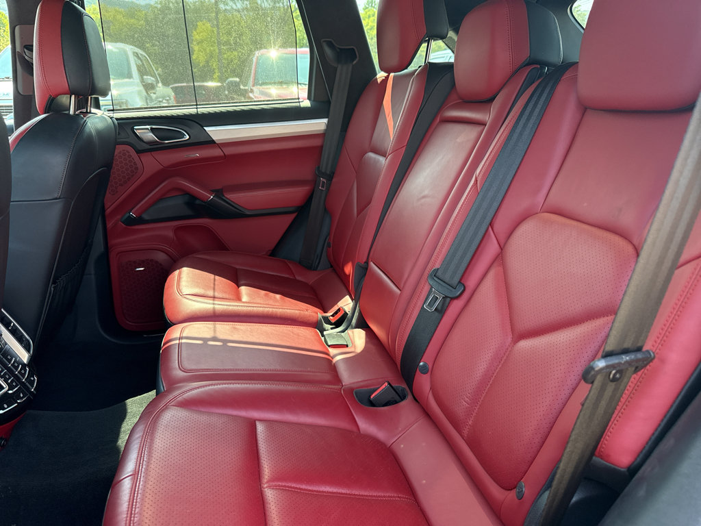 Used 2014 Porsche Cayenne Turbo AWD/4WD image 11