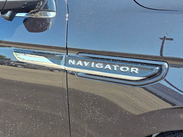 Used 2023 Lincoln Navigator L Black Label AWD/4WD image 7