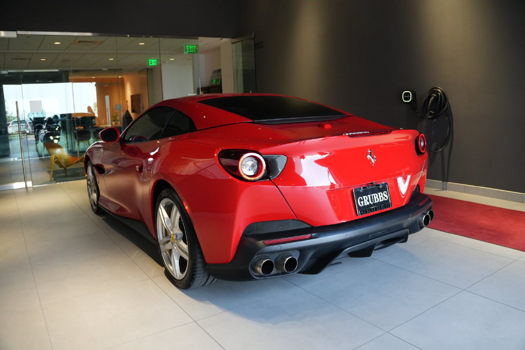 Used 2019 Ferrari Portofino RWD image 56