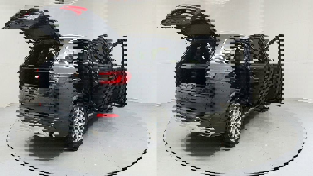 Used 2021 BMW X5 xDrive45e w/ Premium Package image 10