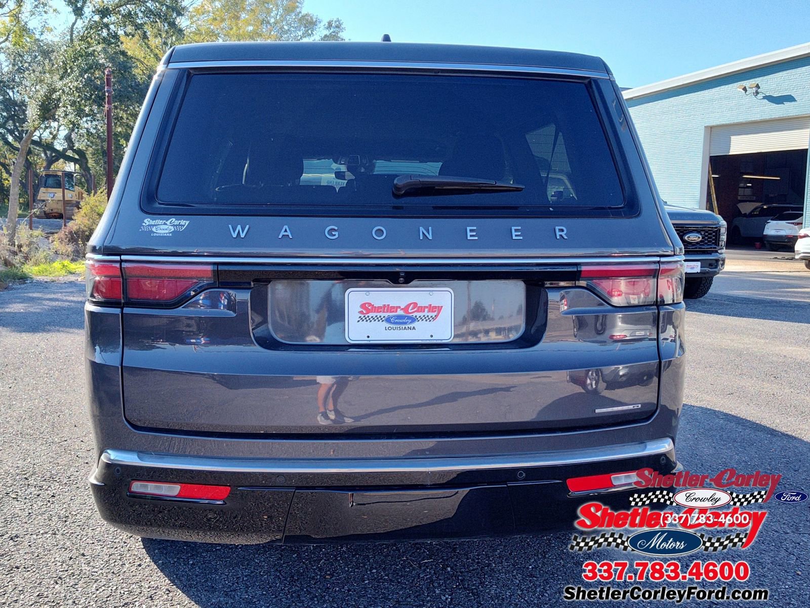 Used 2024 Jeep Wagoneer L Series II w/ Flexible Seating Group image 6