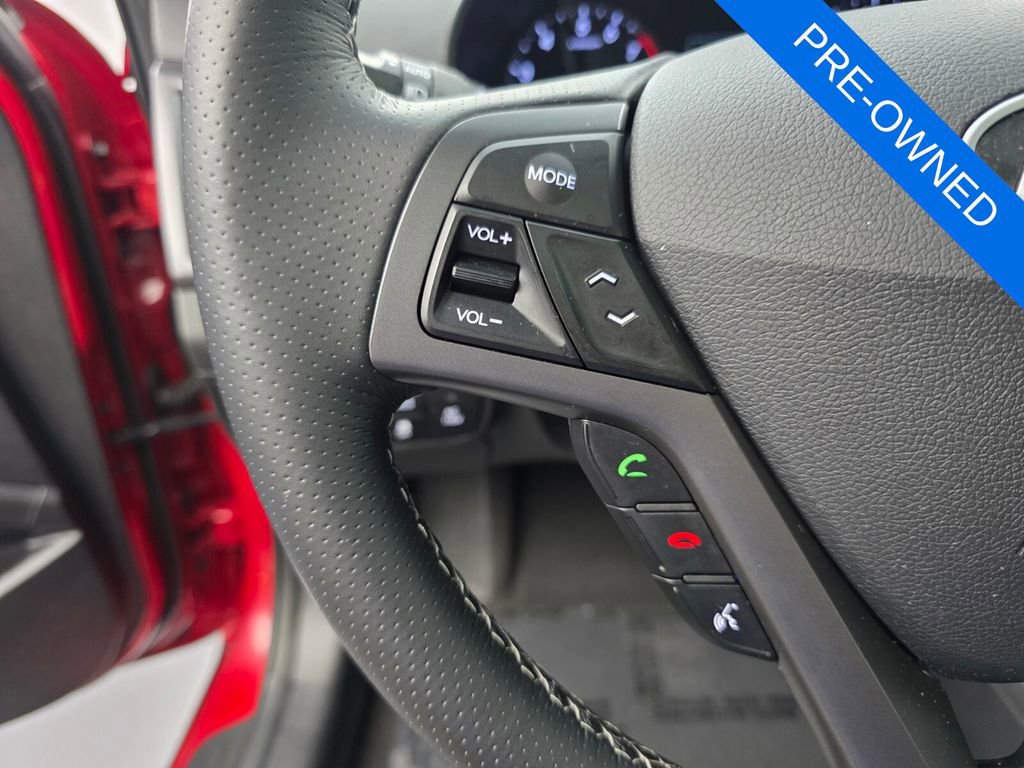 Used 2016 Hyundai Veloster Turbo w/ Option Group 04 FWD image 18
