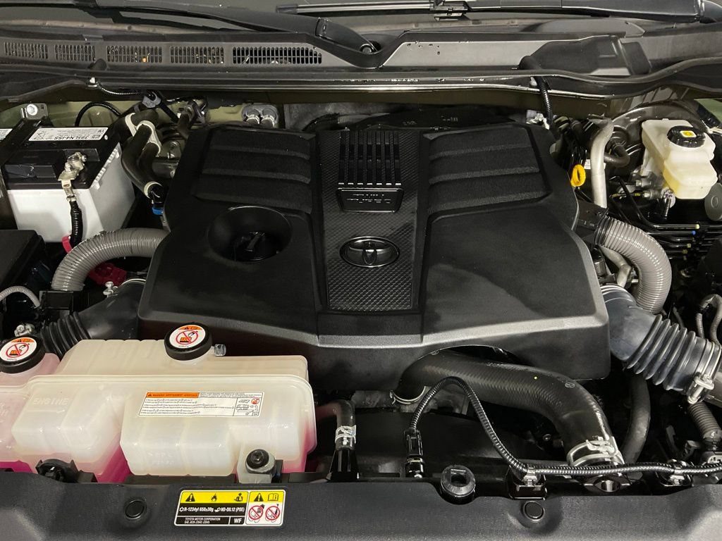 Used 2022 Toyota Tundra 1794 Edition AWD/4WD image 9
