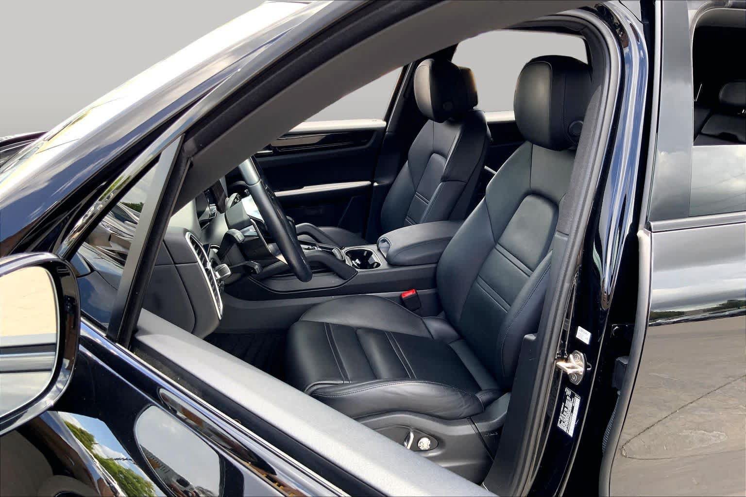 Used 2021 Porsche Cayenne AWD/4WD image 8