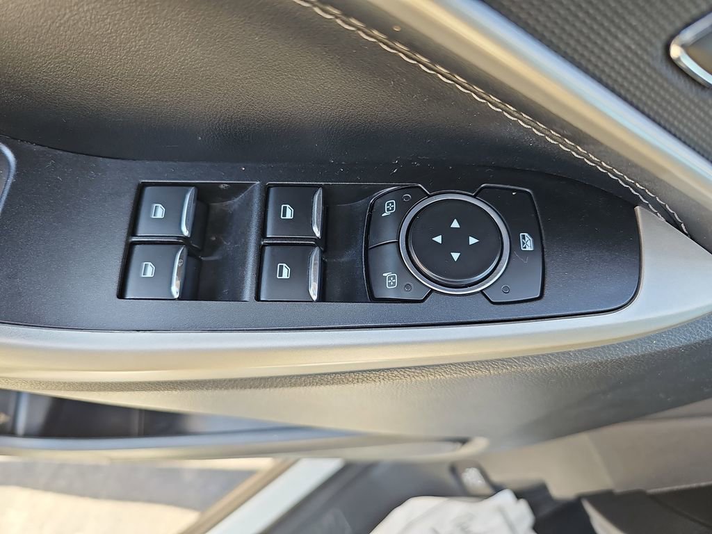 Used 2022 Ford Explorer XLT w/ Equipment Group 202A image 32