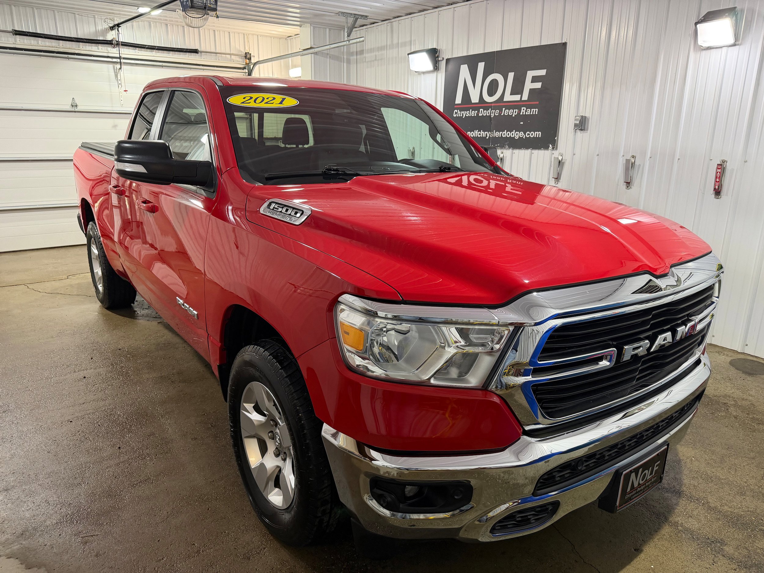 Used 2021 RAM 1500 Big Horn AWD/4WD image 2