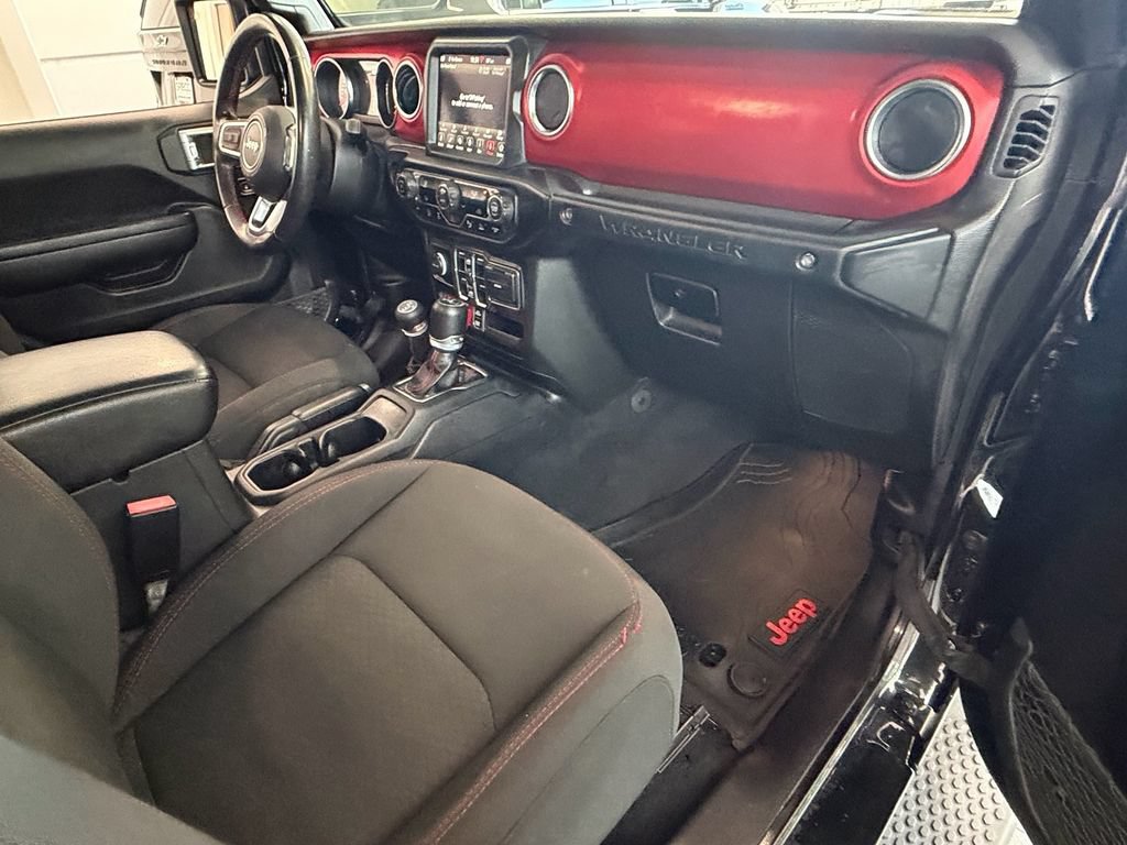 Used 2021 Jeep Wrangler Unlimited Rubicon AWD/4WD image 16