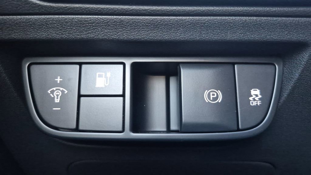 New 2025 Kia EV6 Light w/ Light LR Technology Package image 25