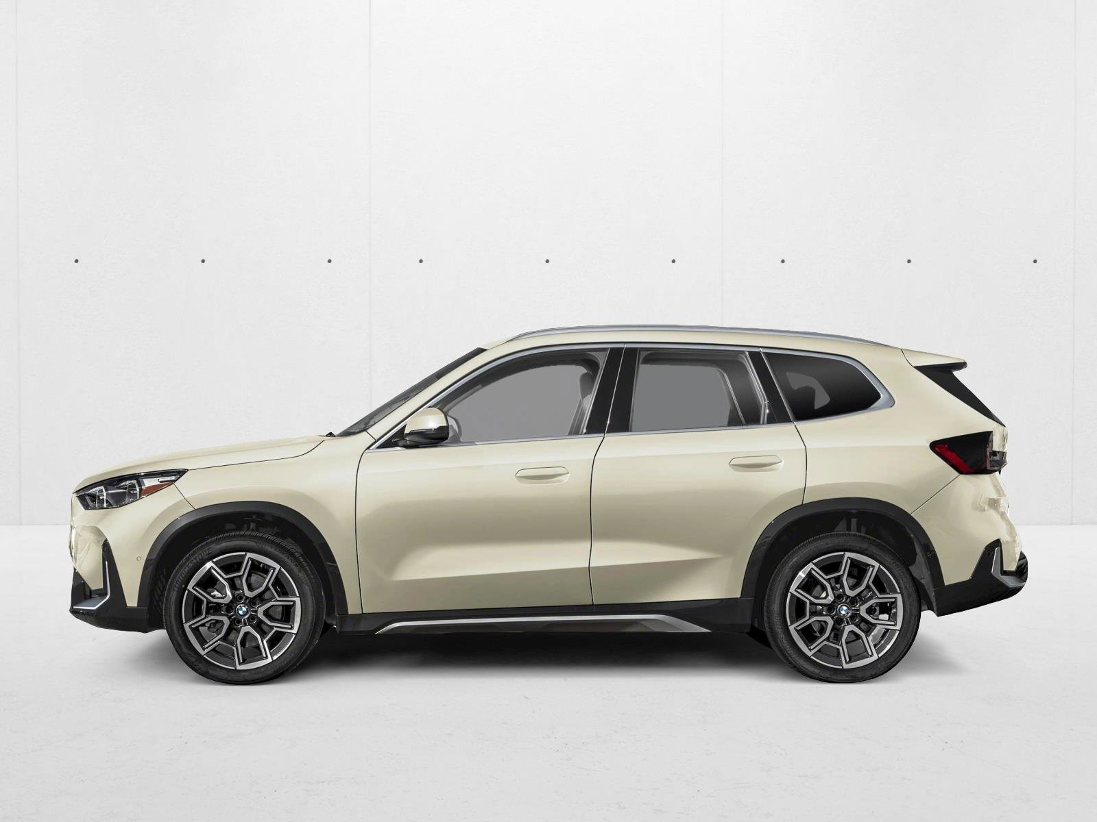 Used 2026 BMW X1 xDrive28i w/ Technology Package AWD/4WD image 3