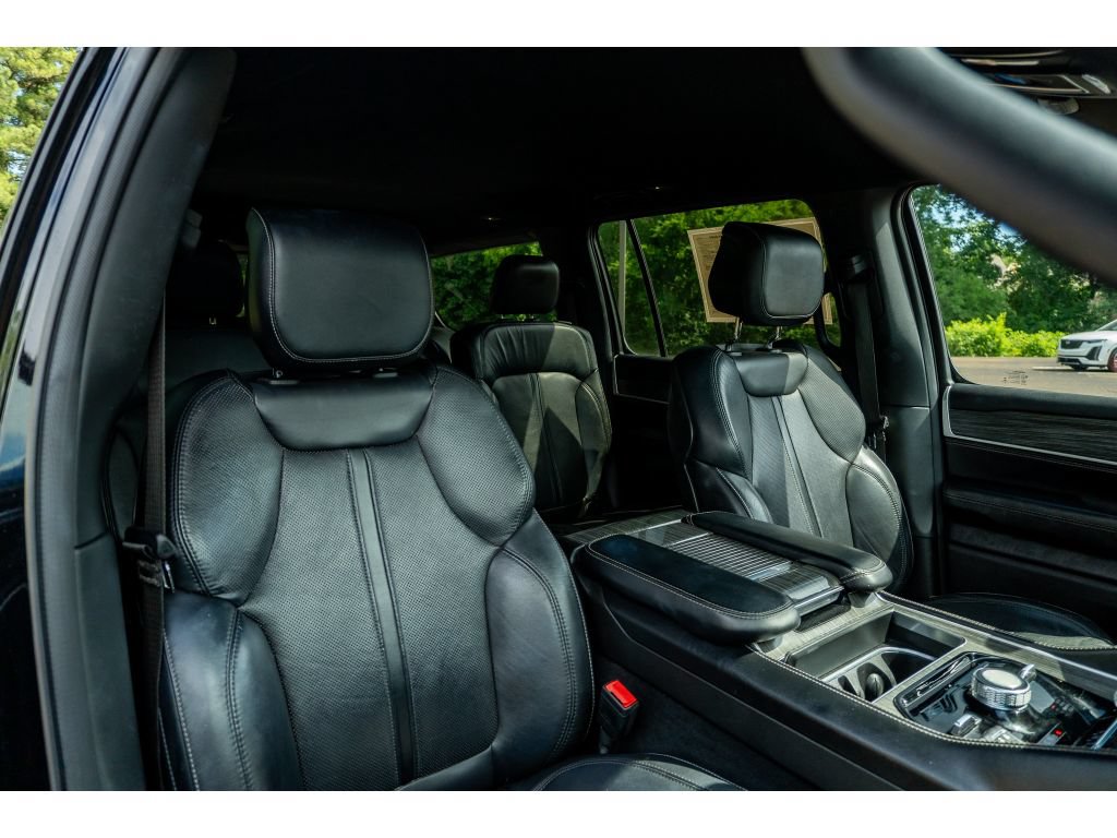 Used 2022 Jeep Wagoneer Series III AWD/4WD image 19
