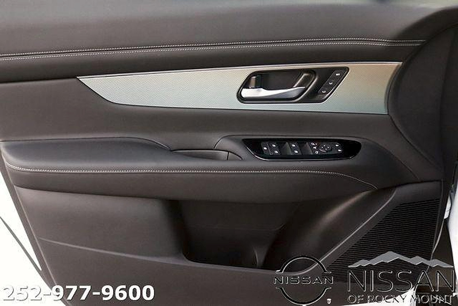 New 2026 Nissan Murano Platinum w/ Cargo Package AWD/4WD image 10