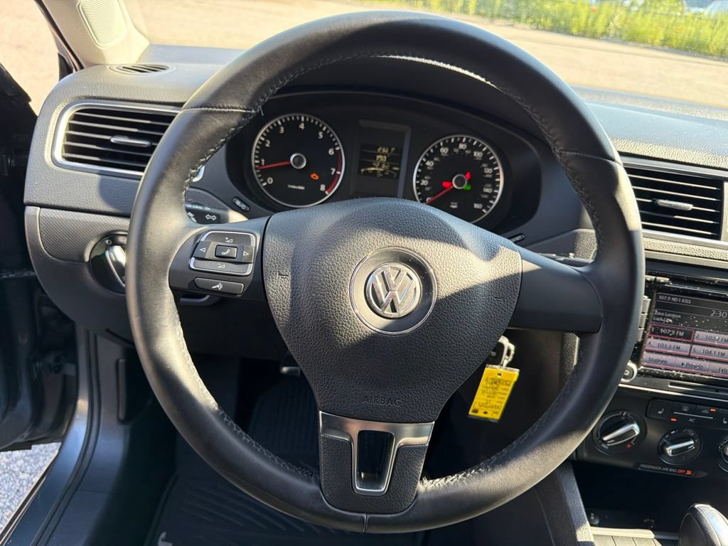 Used 2012 Volkswagen Jetta SE FWD image 15