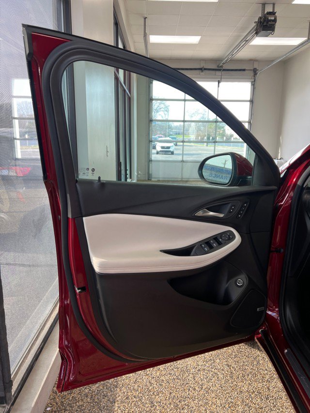 Used 2024 Buick Encore GX Avenir w/ Avenir Convenience Package image 18