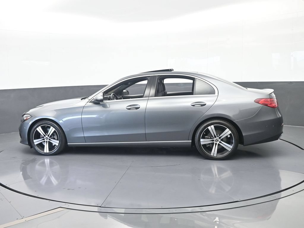 Used 2024 Mercedes-Benz C 300 Sedan image 3