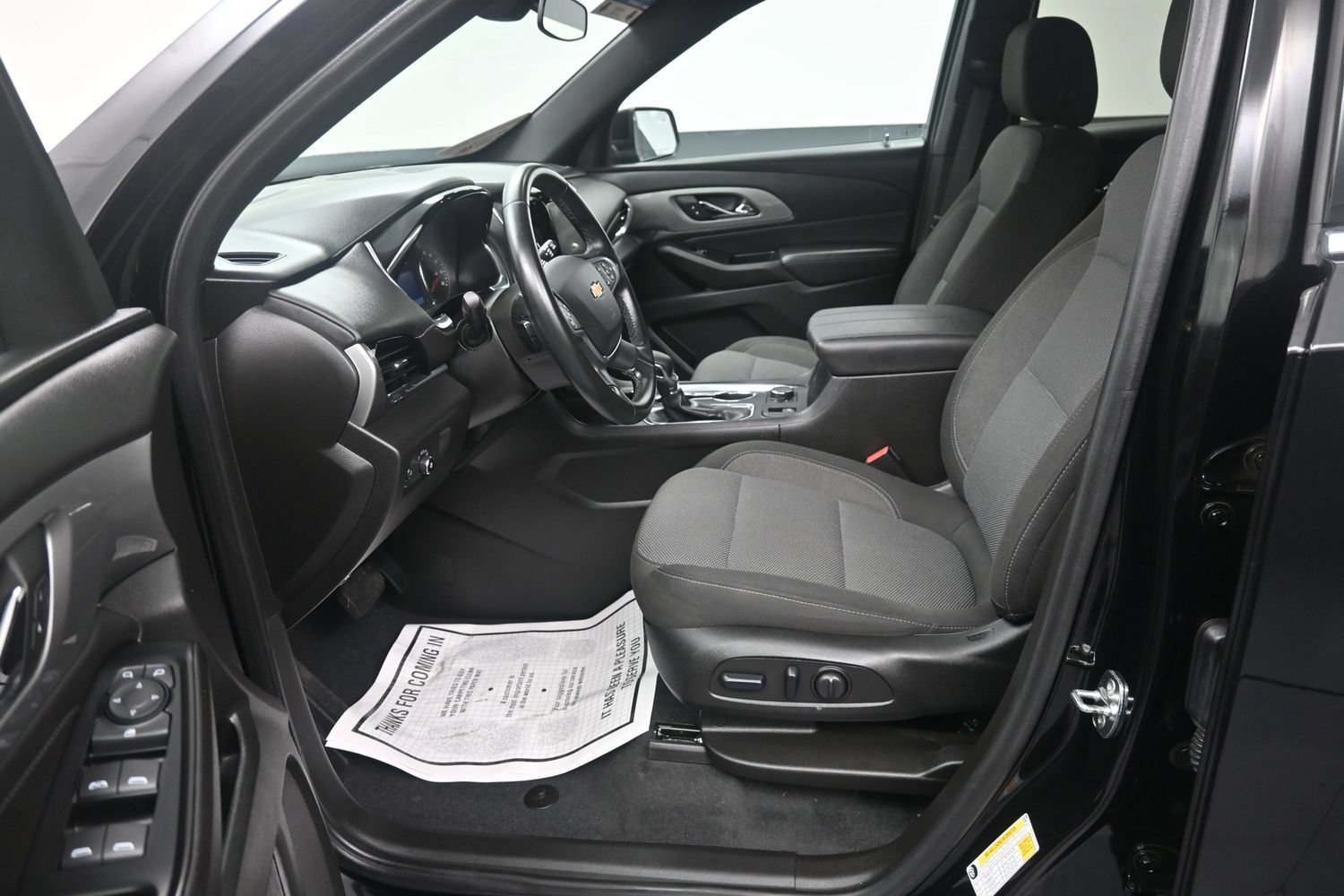 Used 2023 Chevrolet Traverse LT w/ LPO, Floor Liner Package AWD/4WD image 20
