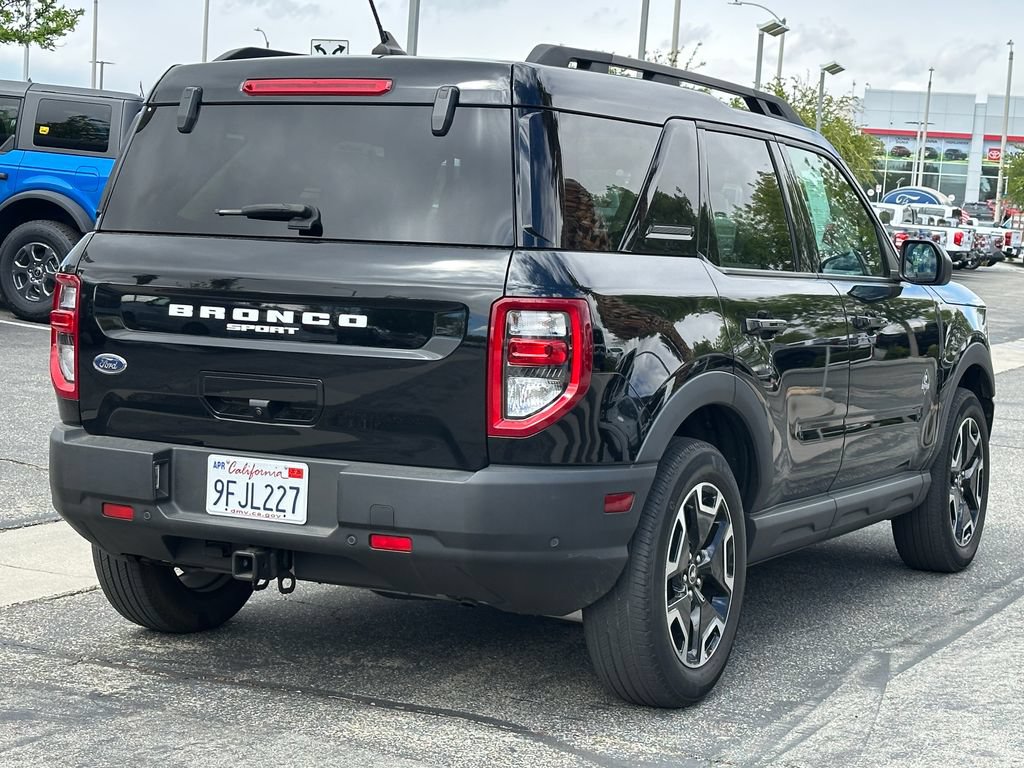Used 2023 Ford Bronco Sport Outer Banks w/ Tech Package AWD/4WD image 7