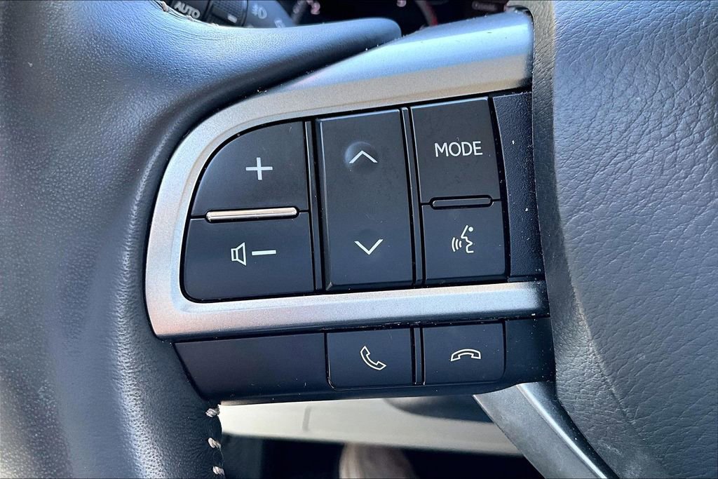 Used 2023 Lexus GX 460 Premium w/ Accessory Package AWD/4WD image 12