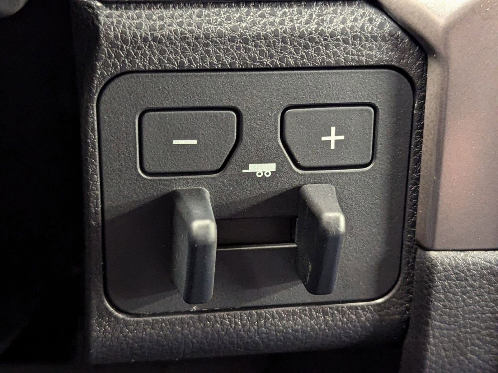 New 2025 Toyota Tacoma SR image 18