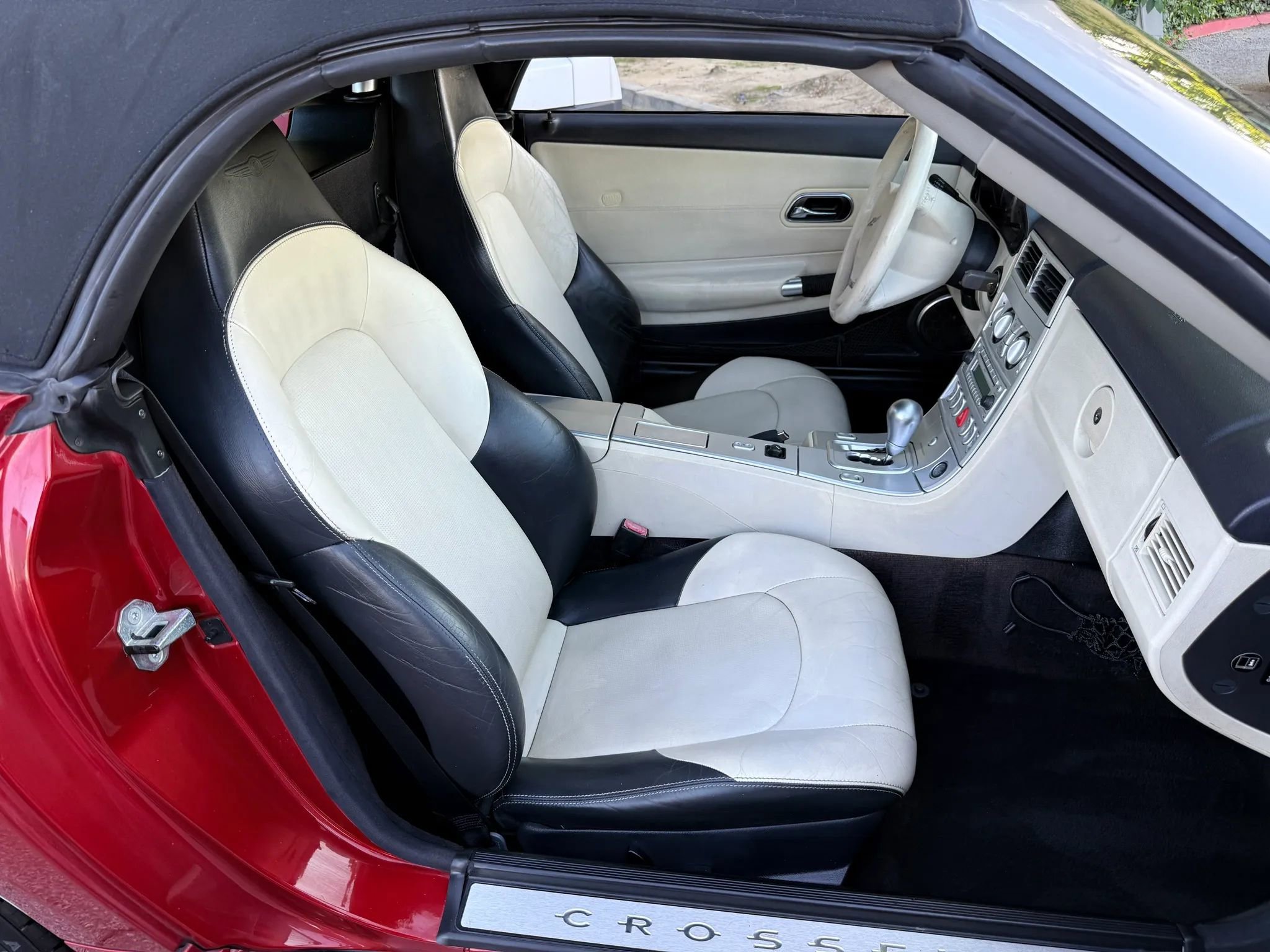 Used 2006 Chrysler Crossfire Limited RWD image 20