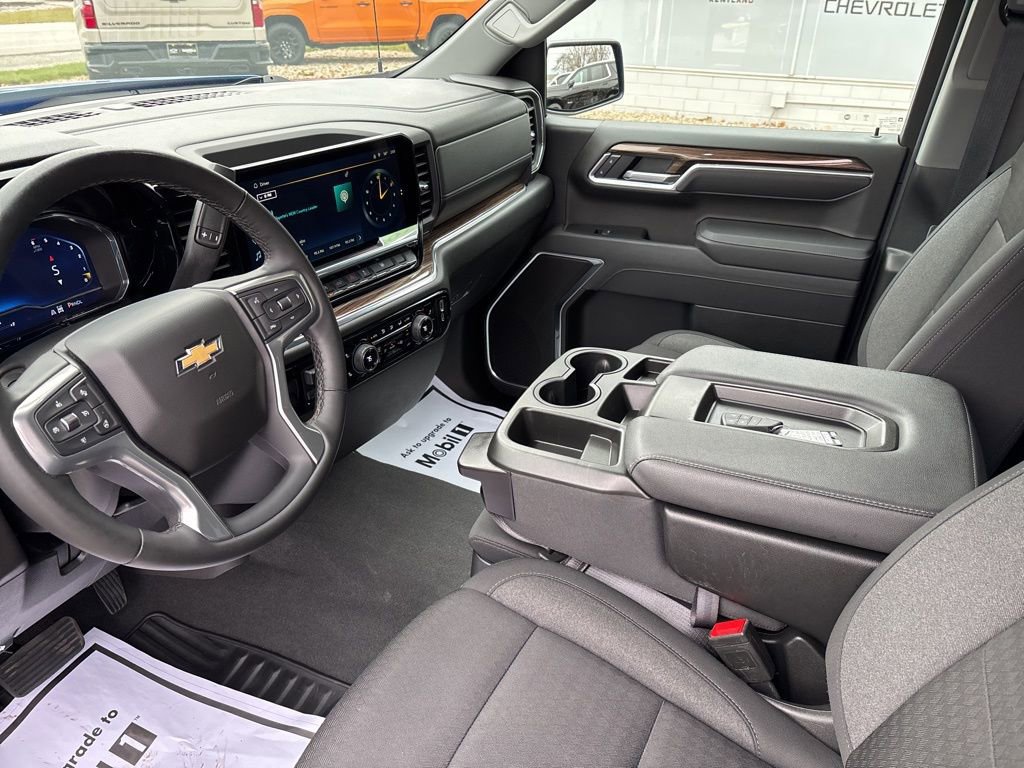Used 2025 Chevrolet Silverado 1500 LT image 19
