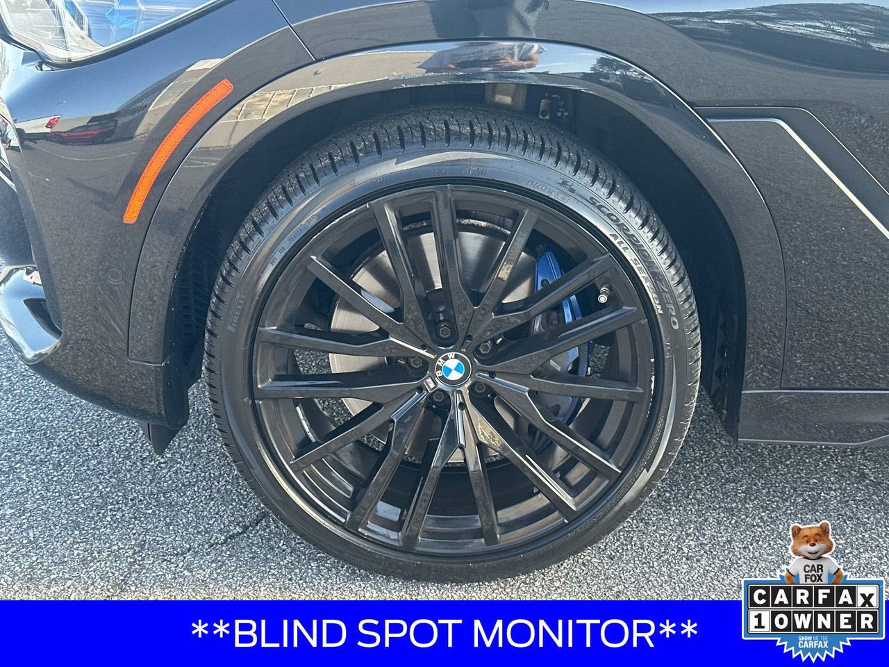 Used 2021 BMW X6 M50i w/ Executive Package image 11