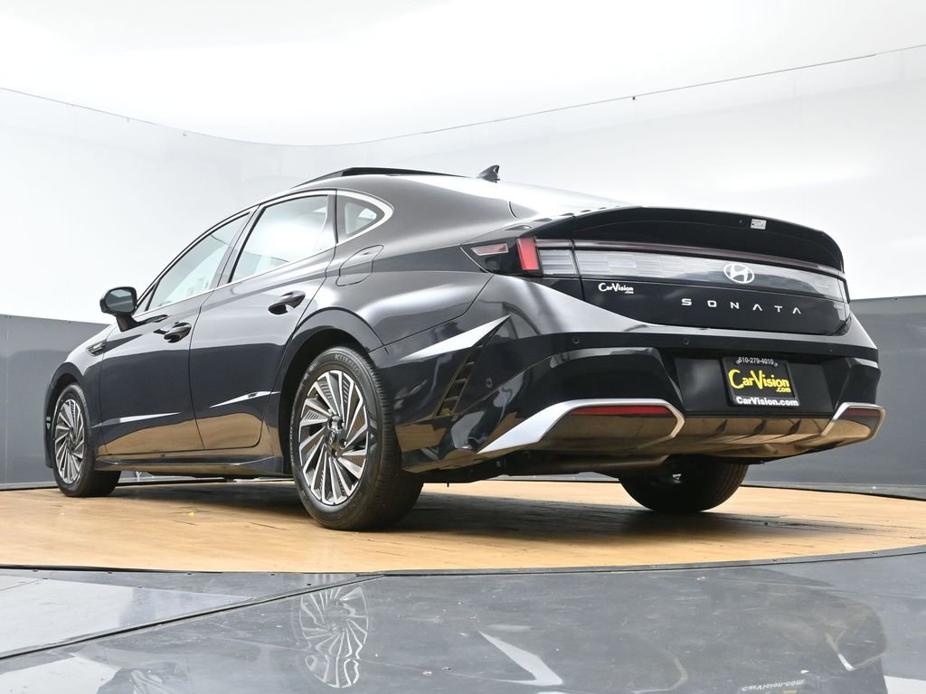 Used 2025 Hyundai Sonata Limited FWD image 55
