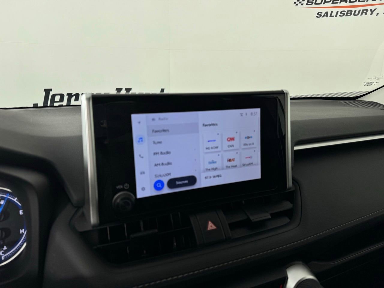 Used 2025 Toyota RAV4 XLE AWD/4WD image 14