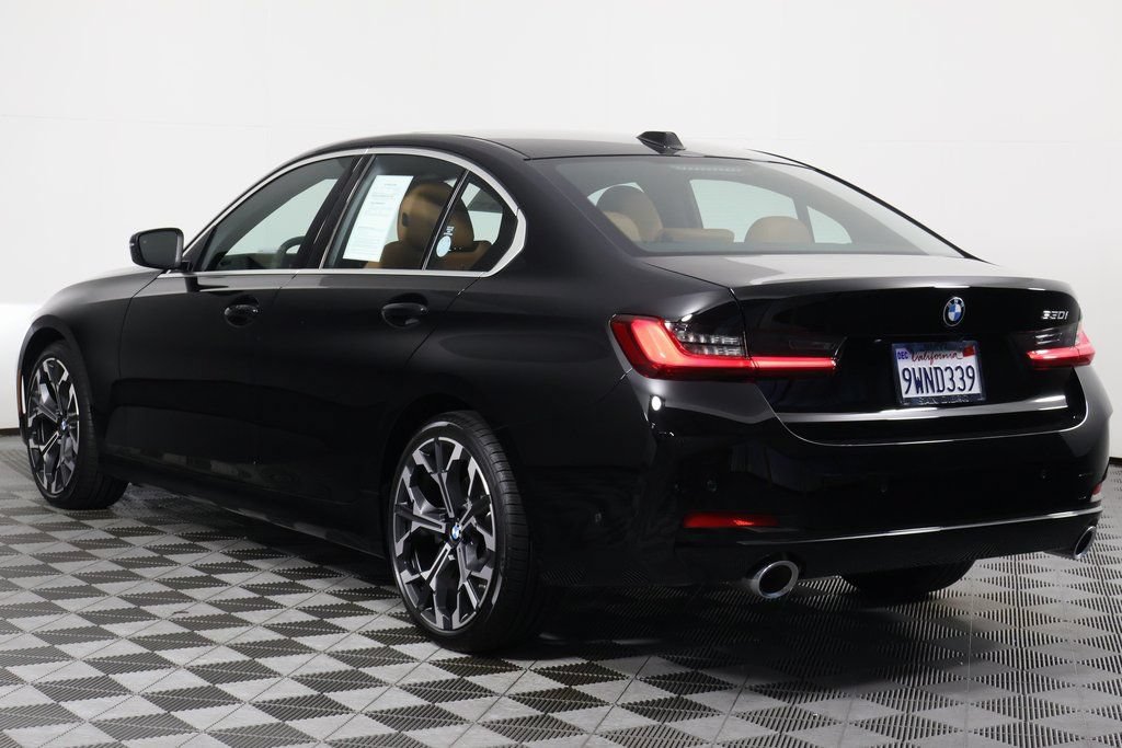 Used 2026 BMW 330i Sedan w/ Convenience Package RWD image 6