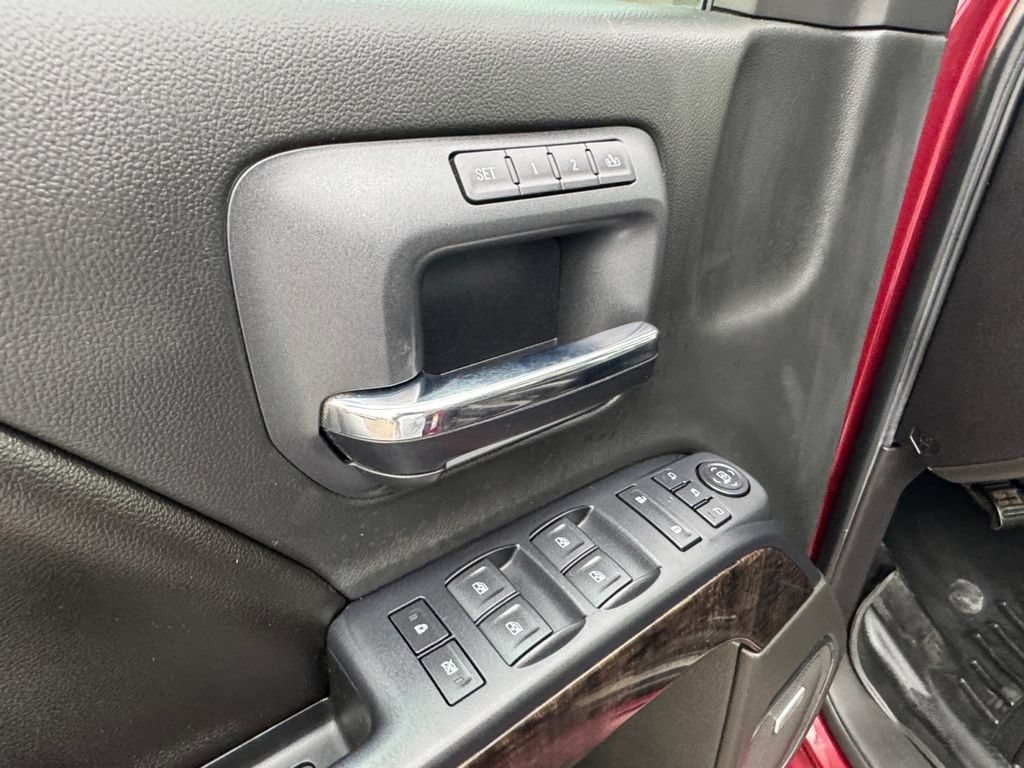 Used 2015 GMC Sierra 1500 Denali w/ Driver Alert Package AWD/4WD image 19