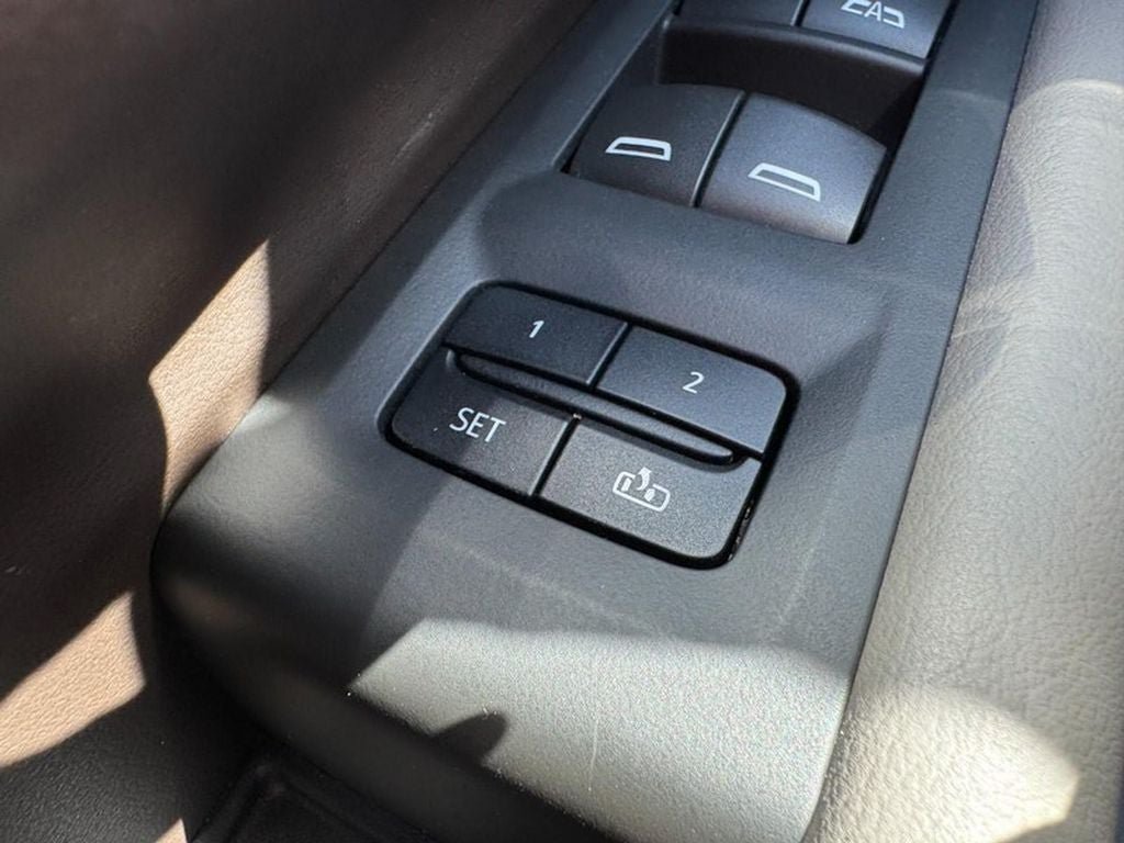 Used 2022 Chevrolet Tahoe LT AWD/4WD image 20