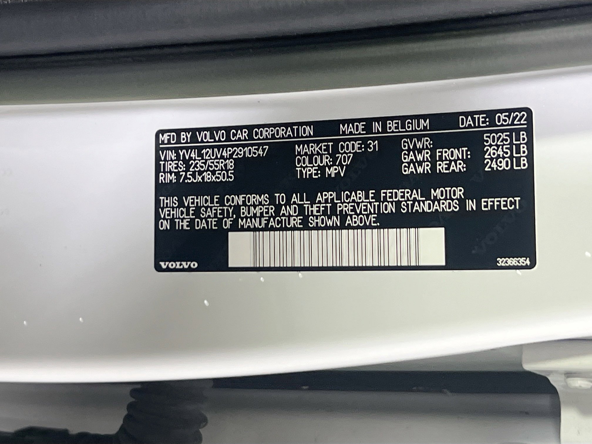 Used 2023 Volvo XC40 B5 Core w/ Climate Package image 31