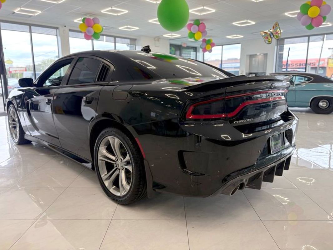 Used 2021 Dodge Charger R/T w/ Driver Convenience Group RWD image 10