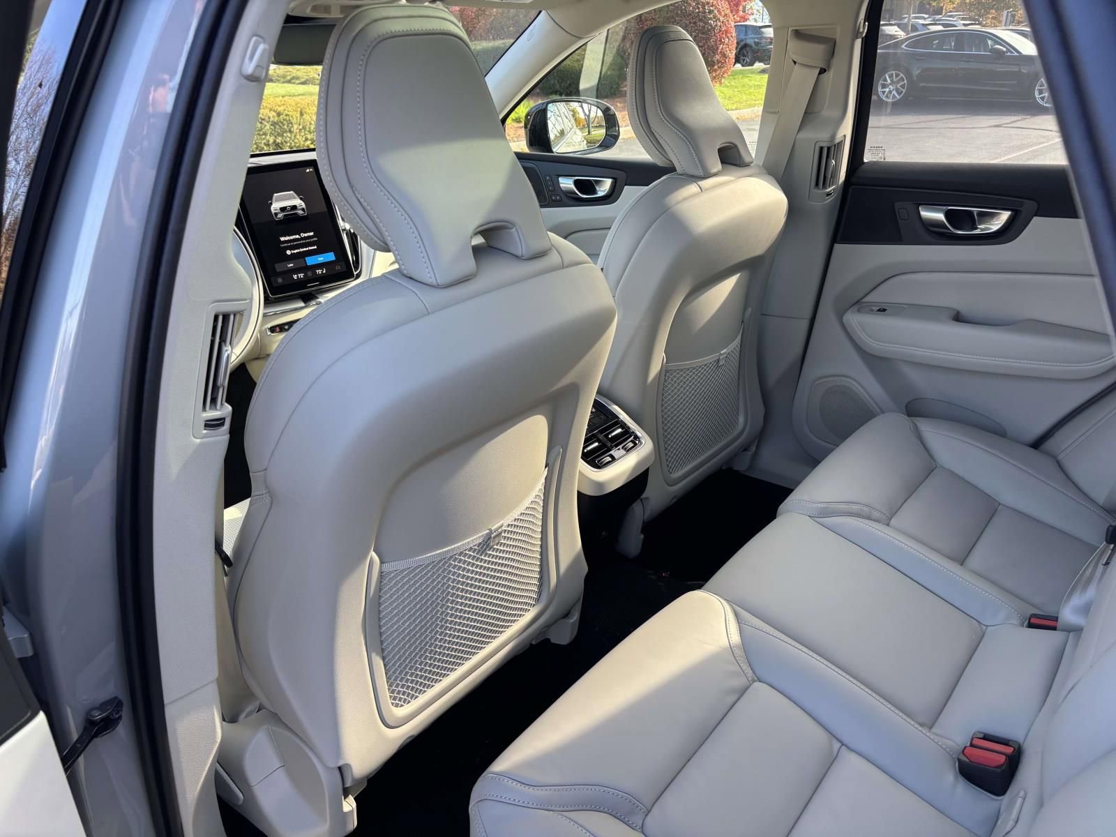 New 2026 Volvo XC60 B5 Ultra w/ Protection Package Premier image 26