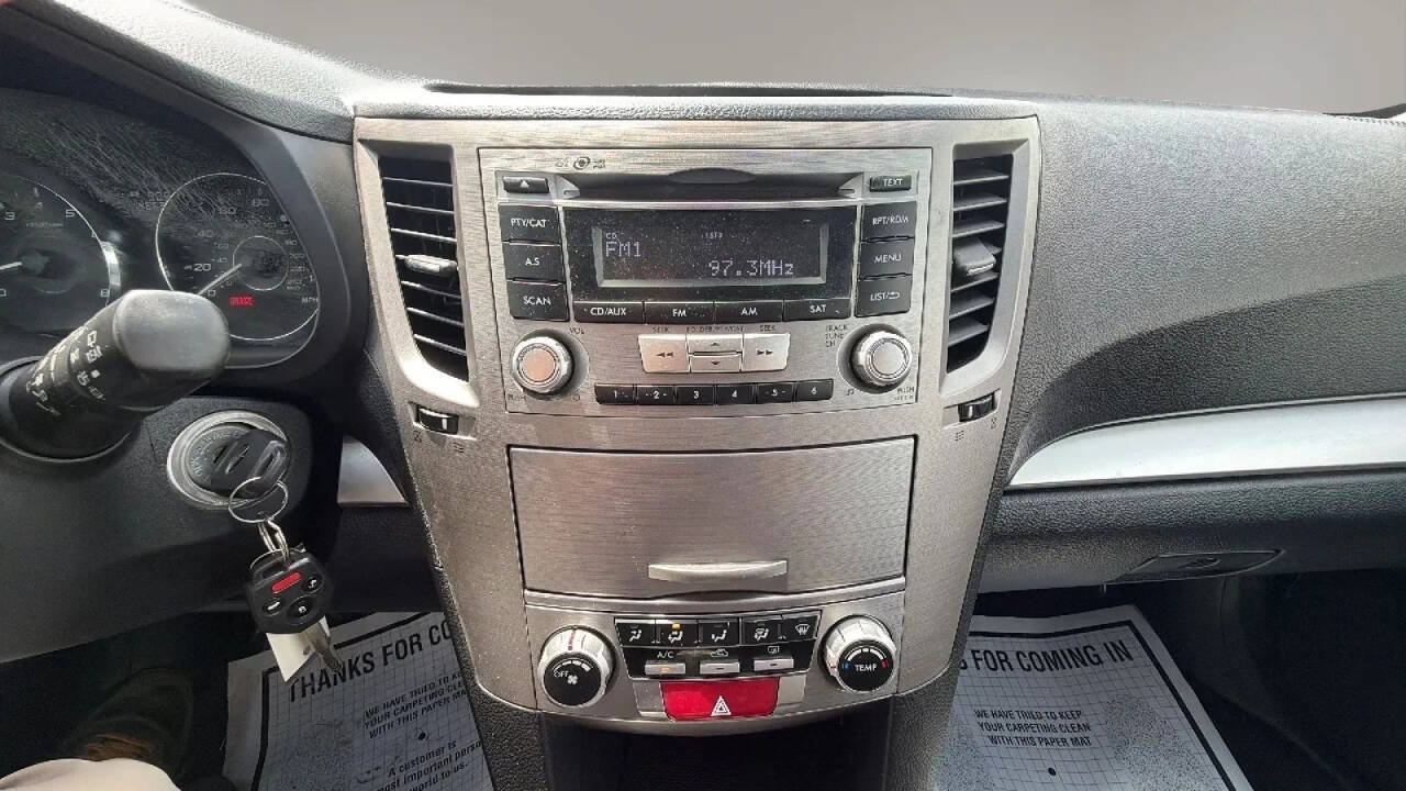 Used 2012 Subaru Outback 2.5i Premium w/ All-Weather Pkg AWD/4WD image 11