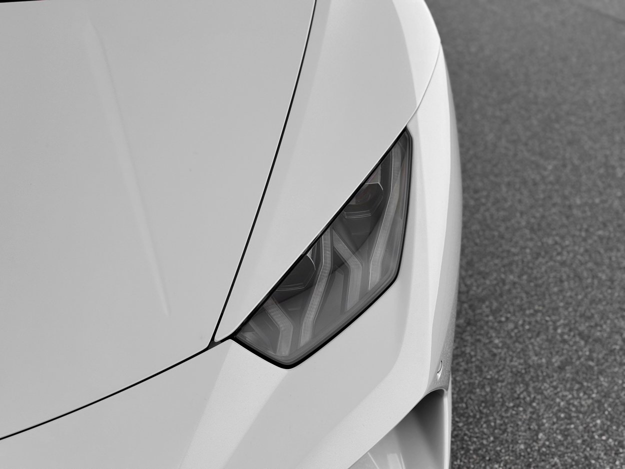 Used 2018 Lamborghini Huracan Performante image 45