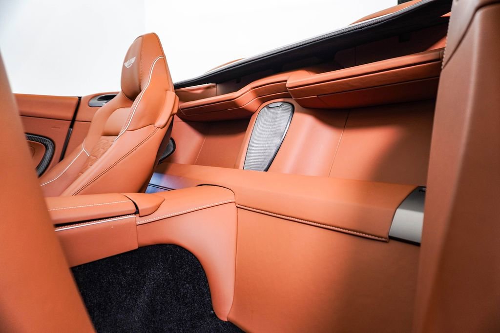 Used 2026 Aston Martin Vanquish Convertible RWD image 26