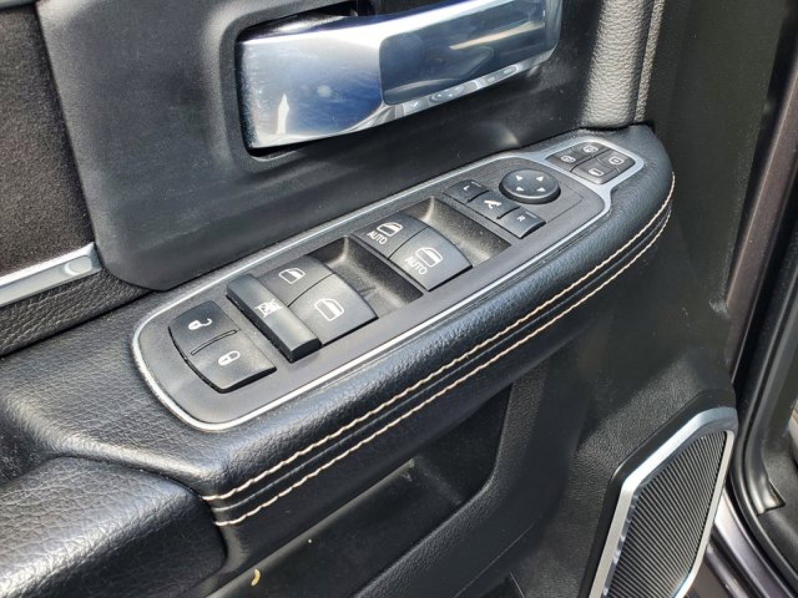 Used 2023 RAM 2500 Laramie image 11