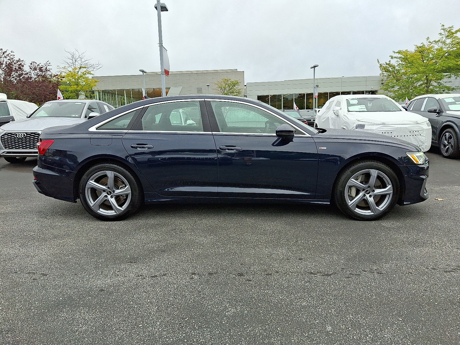 Certified 2025 Audi A6 Premium Plus image 7