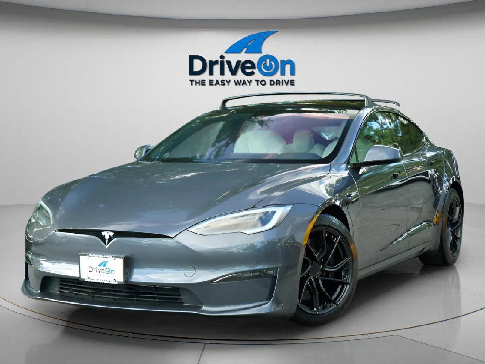 Used 2021 Tesla Model S Plaid image 8