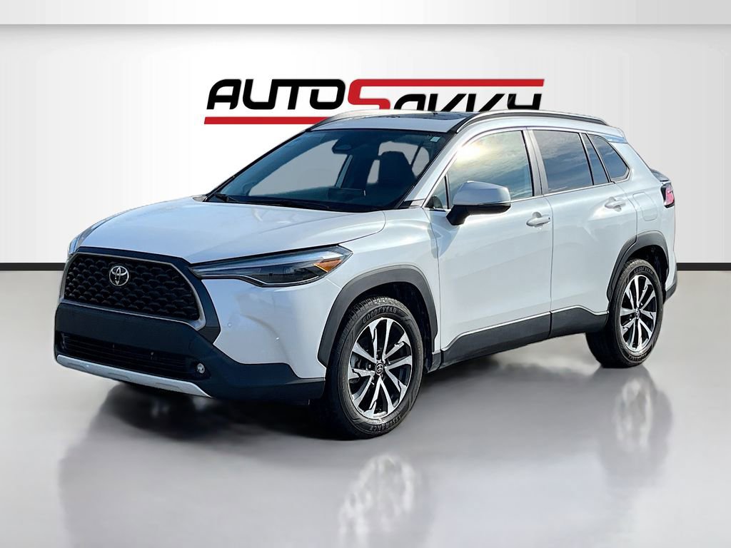 Used 2023 Toyota Corolla Cross XLE w/ Convenience Package AWD/4WD image 3