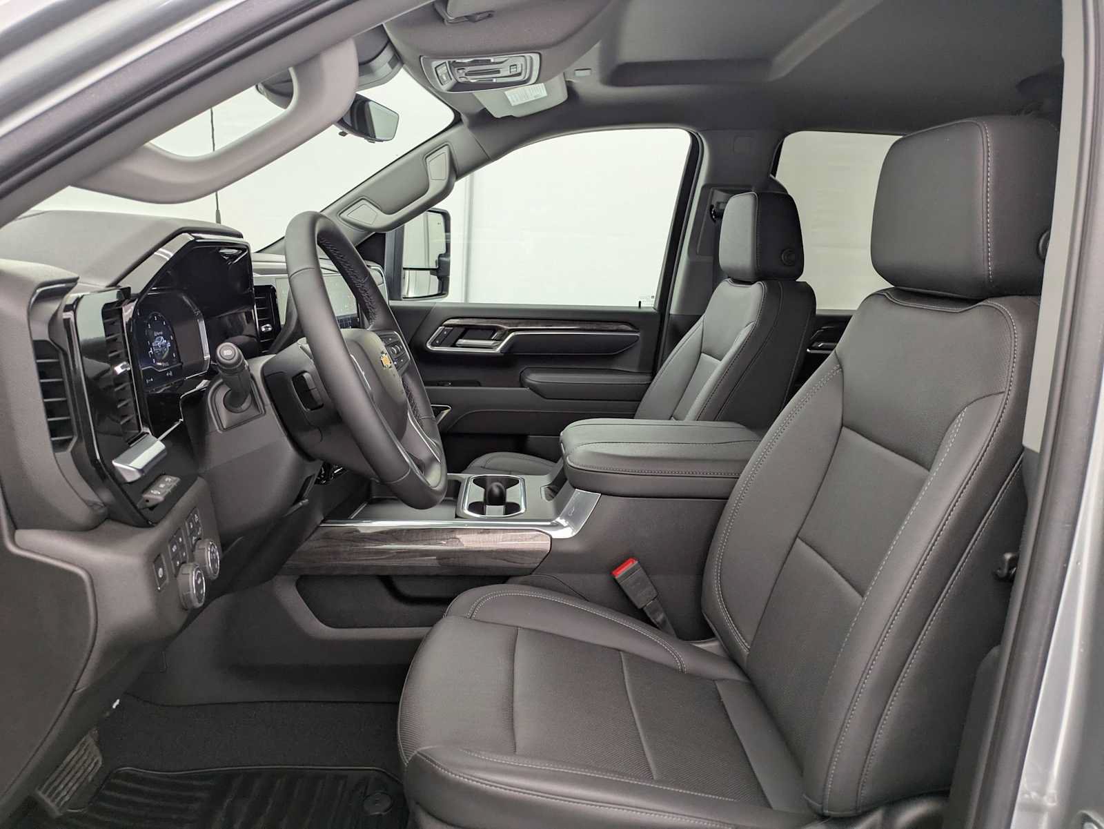 New 2025 Chevrolet Silverado 3500 LTZ w/ LTZ Convenience Package AWD/4WD image 20