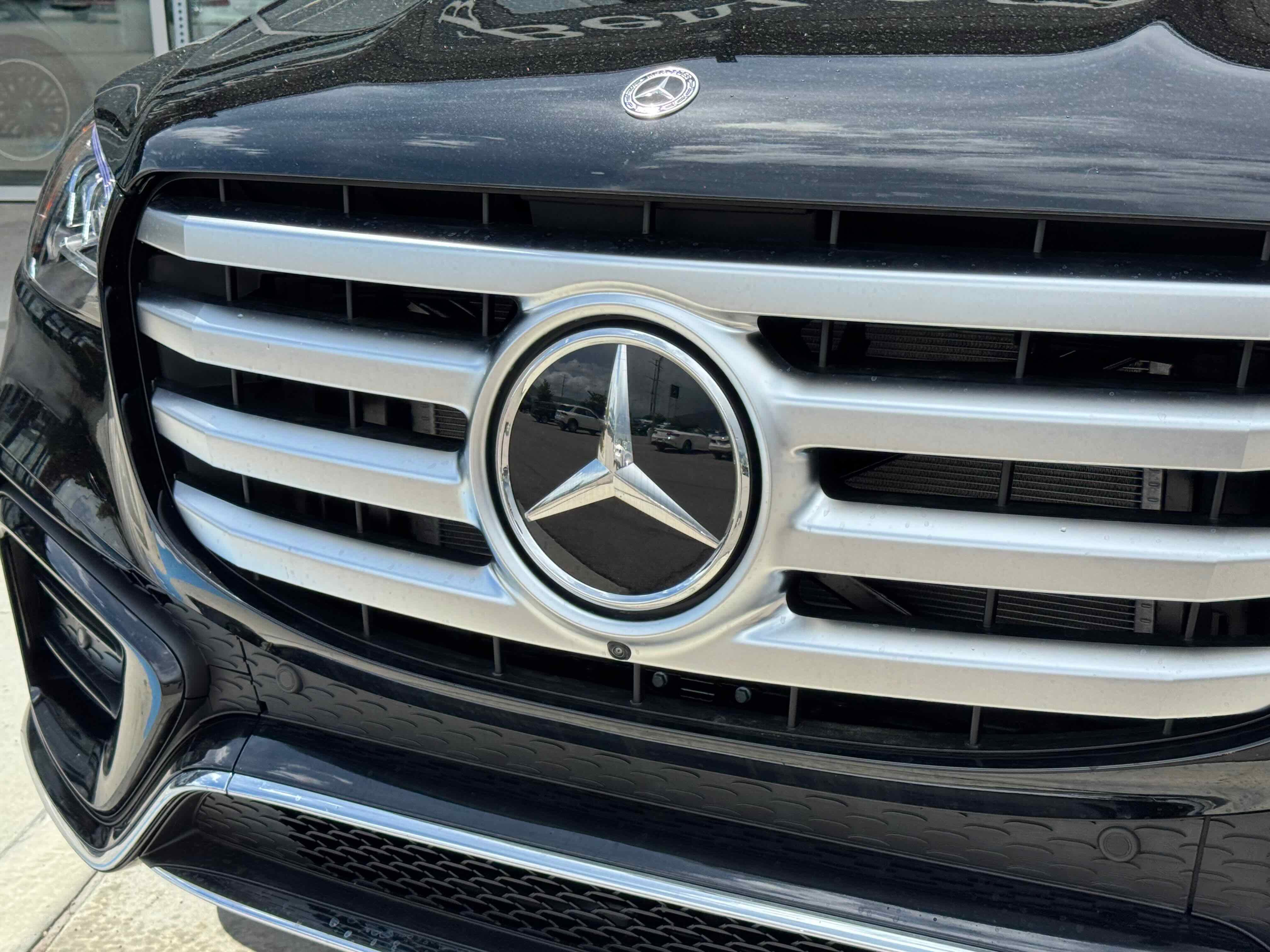 New 2025 Mercedes-Benz GLS 580 4MATIC image 13