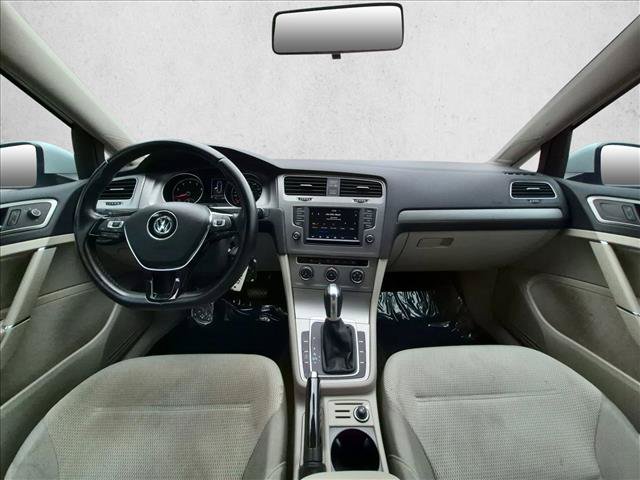 Used 2017 Volkswagen Golf S AWD/4WD image 17