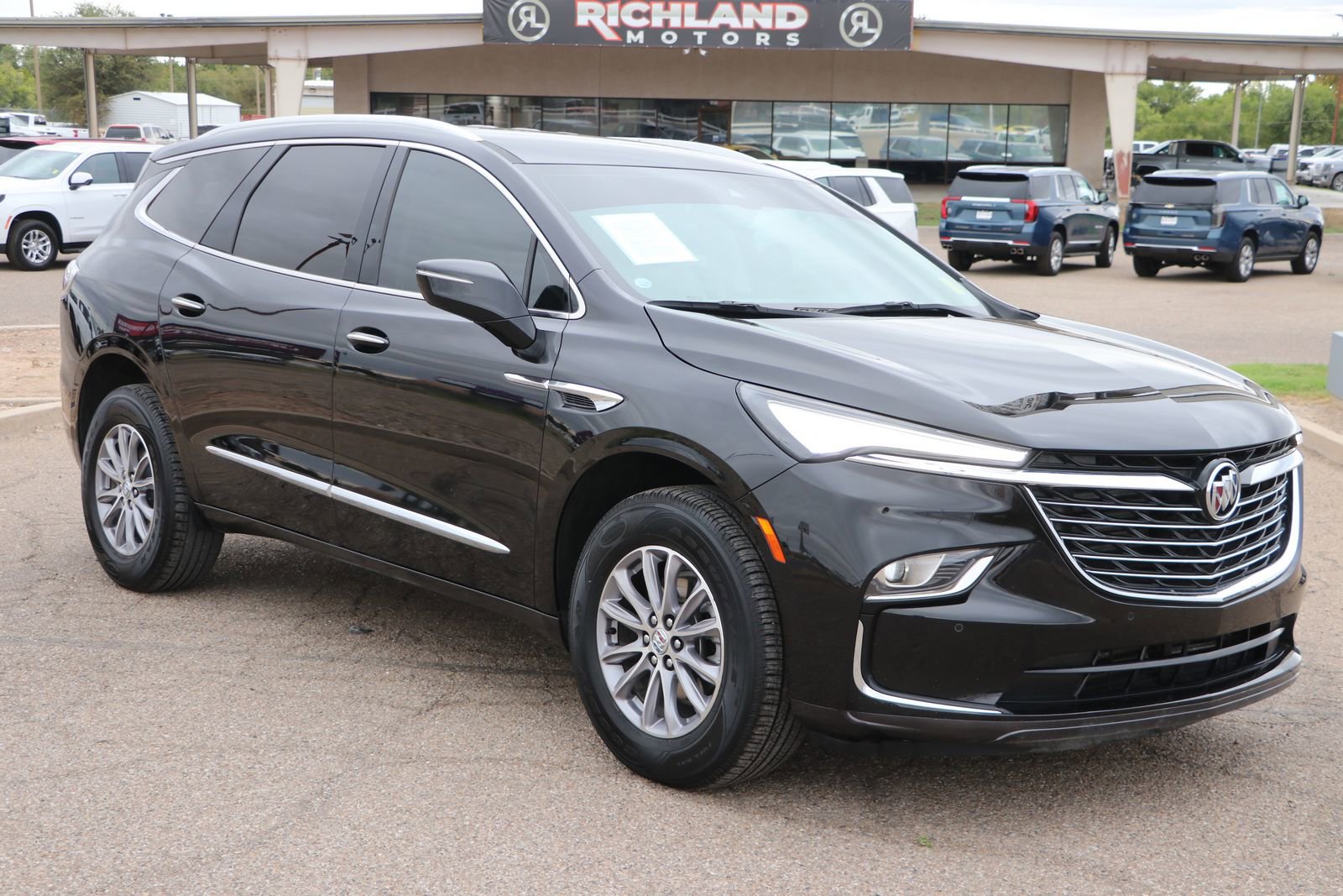 Used 2024 Buick Enclave Essence w/ Trailering Package, 5000 lbs.