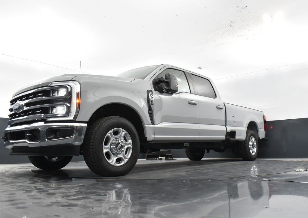 New 2026 Ford F250 XLT w/ XLT Premium Package image 27