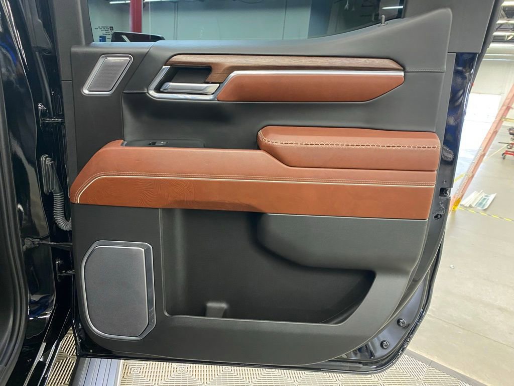 Used 2023 GMC Sierra 1500 Denali Ultimate image 10