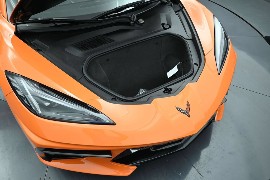 Certified 2023 Chevrolet Corvette Stingray Preferred Cpe RWD image 9