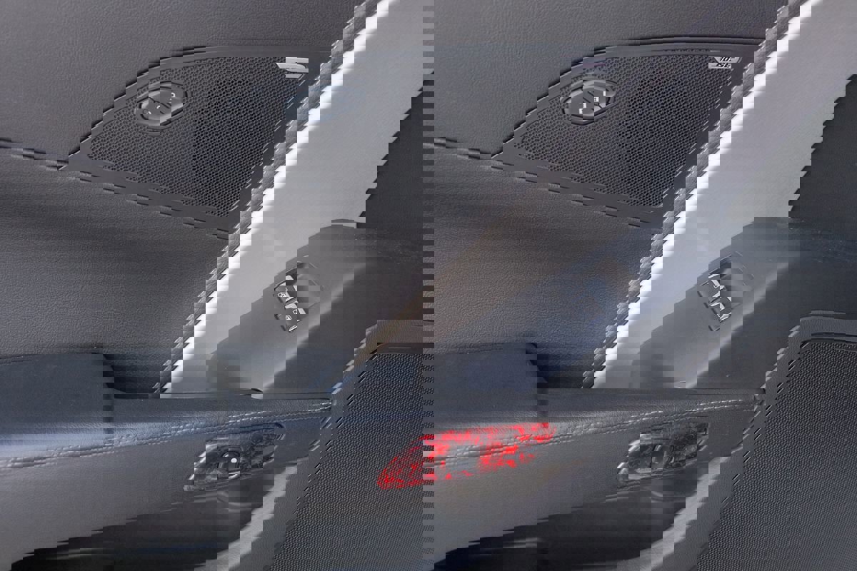 Used 2019 Chevrolet Corvette Grand Sport w/ Carbon Flash Badge Package image 11